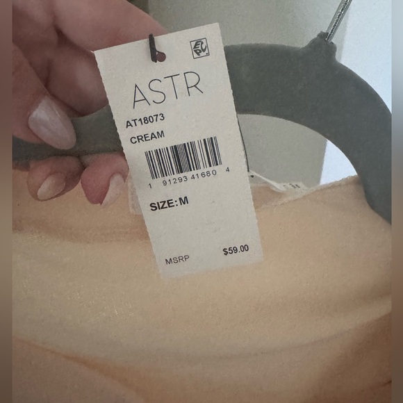 ASTR THE LABEL NWT one shoulder tie hem knit top - Picture 6 of 6